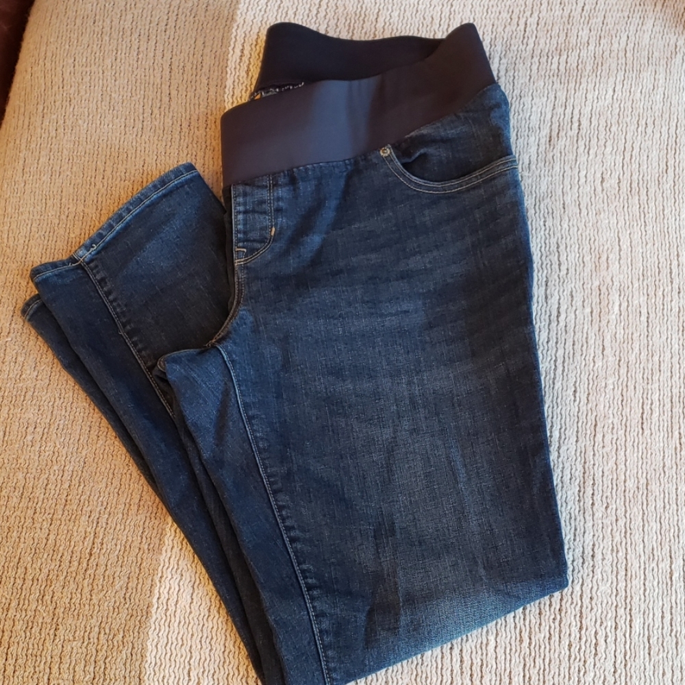 Old navy maternity jeans